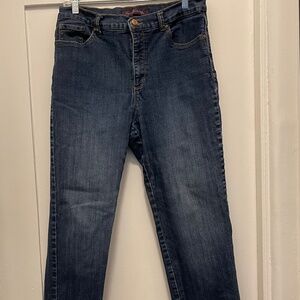 Gloria Vanderbilt Amanda Blue Jeans - size 14
